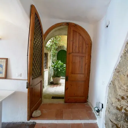 Palazzo Adilardi * Tropea