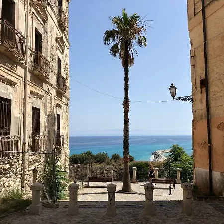 Palazzo Adilardi *